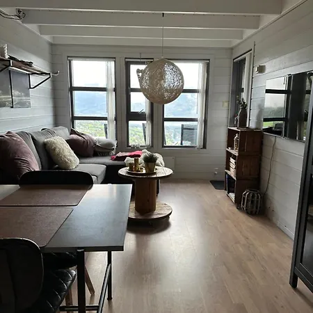 Voss Hytte/cabin Alpesi faház Skulestadmo